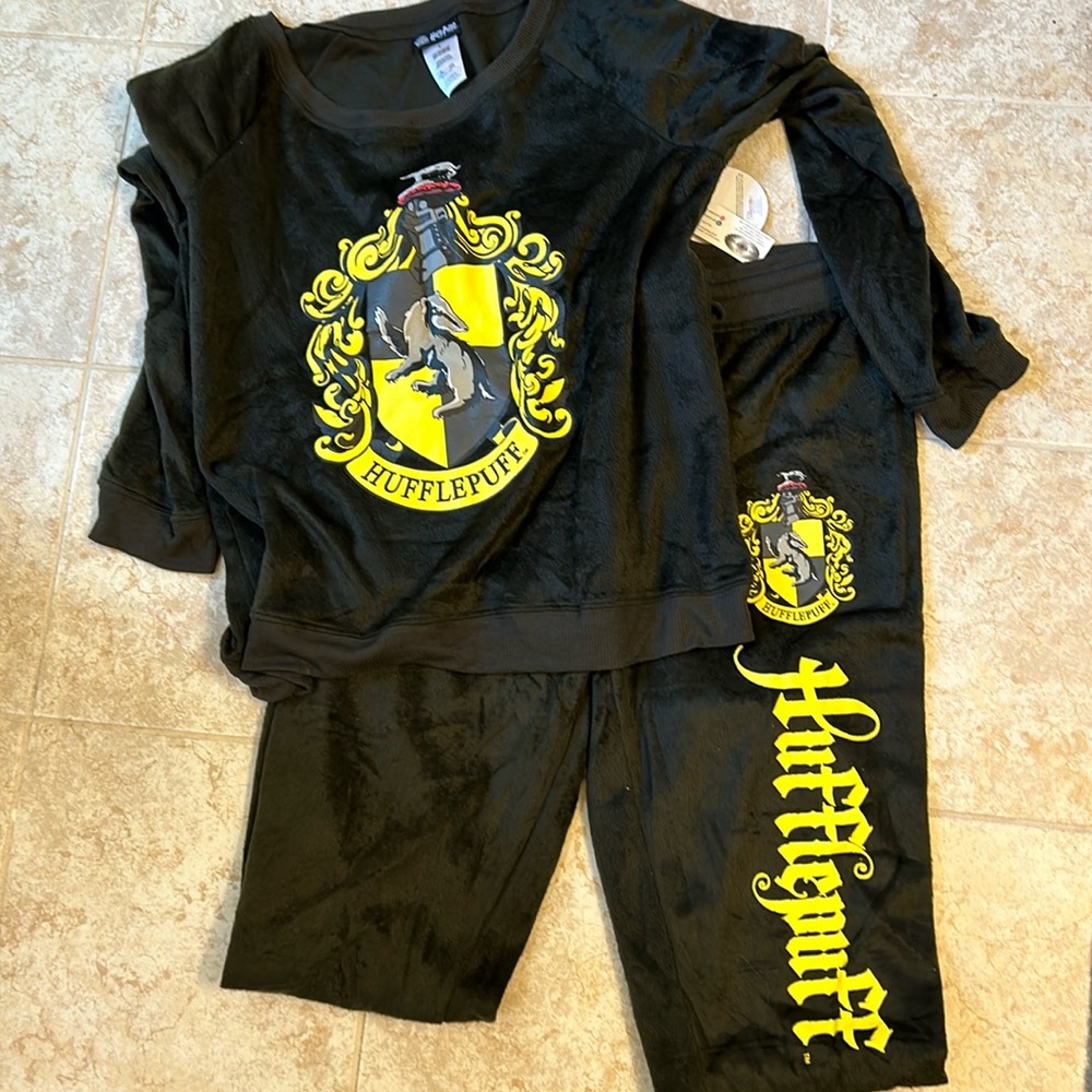 Hufflepuff Lounge Set